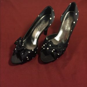 Michaelangelo polka dot heels